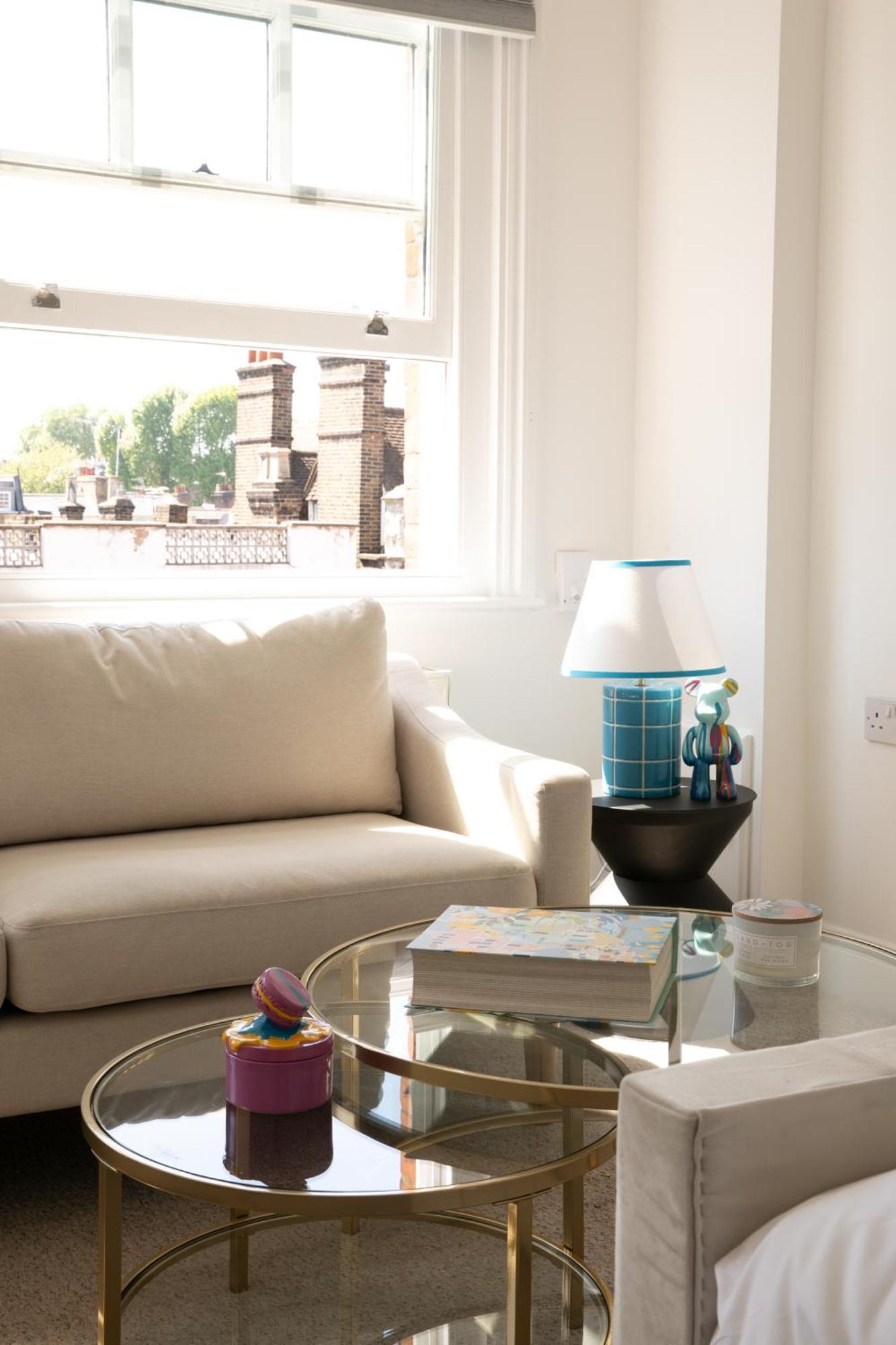 Camden Town 1-min To Station Sleeps 5 Апартаменты *